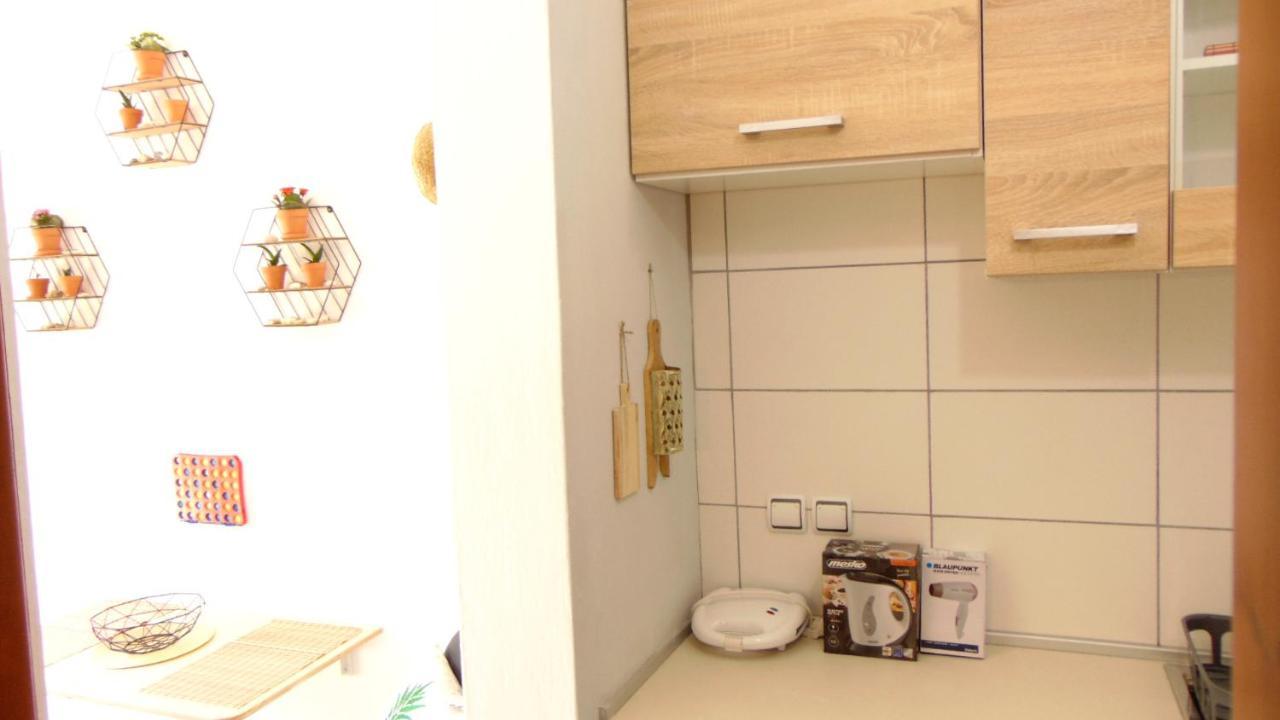 Sun'S Gift Mini Studio Apartment ปาเลโอกัสไตรซา ภายนอก รูปภาพ